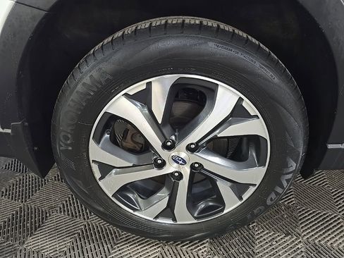 Used 2020 Subaru Outback Limited w/ Popular Package #2 image 12