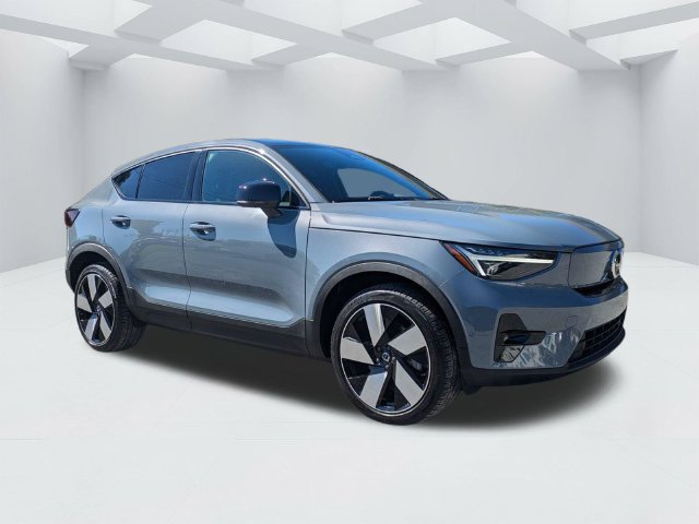 Used 2023 Volvo C40 P8 Recharge Ultimate w/ Protection Package Premier AWD/4WD image 2