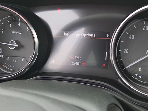 Used 2023 Buick Encore GX Select w/ Sport Touring Package FWD image 19