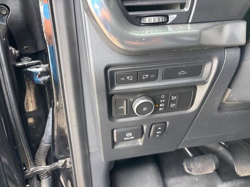 Used 2021 Ford F150 Lariat w/ Equipment Group 502A High image 25