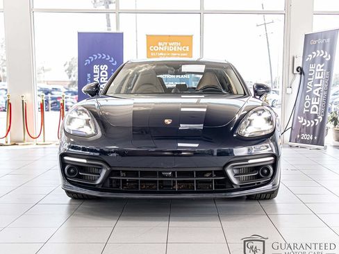 Used 2023 Porsche Panamera 4 Platinum Edition w/ Assistance Package AWD/4WD image 2