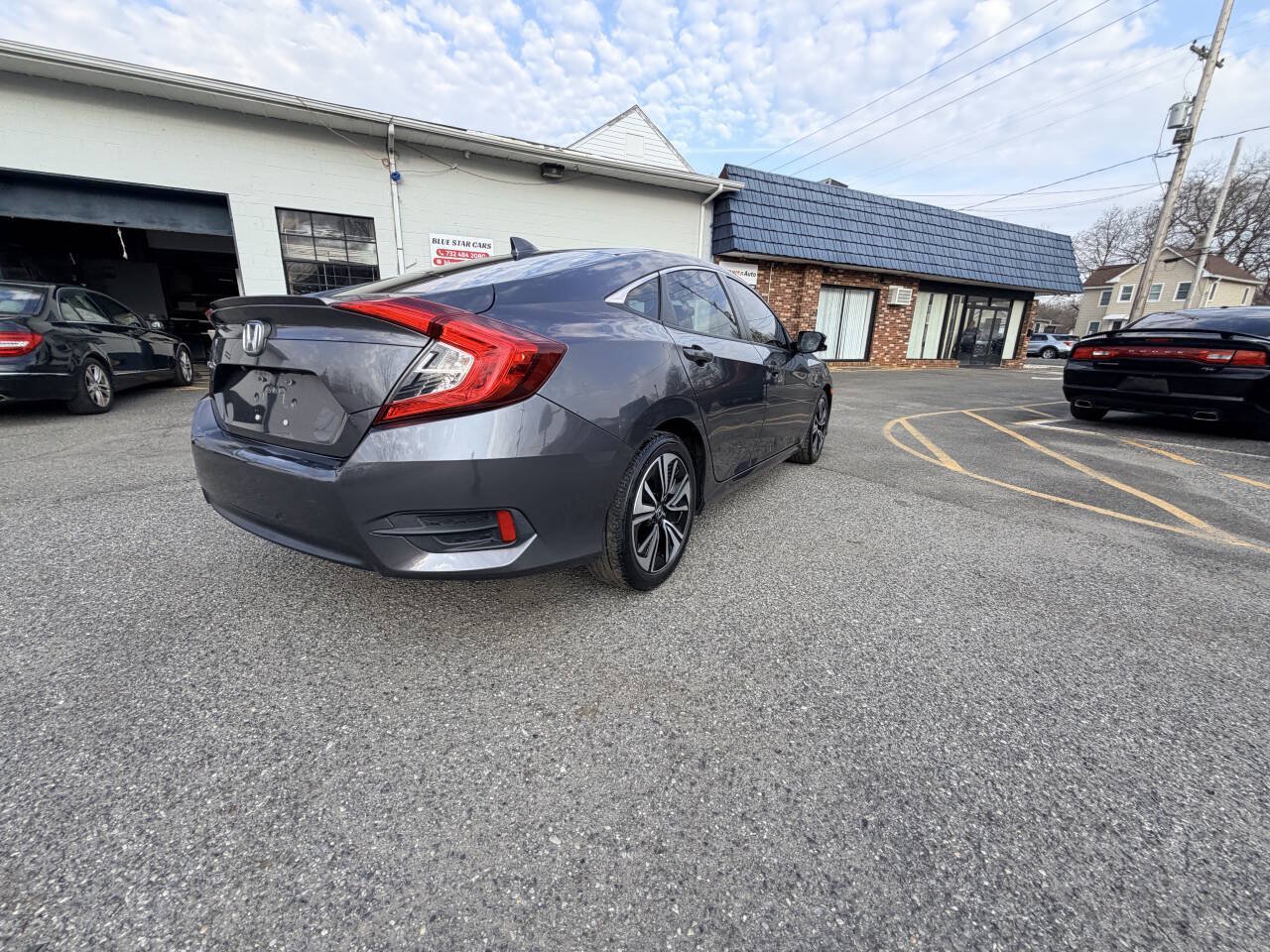 Used 2018 Honda Civic EX-L image 41