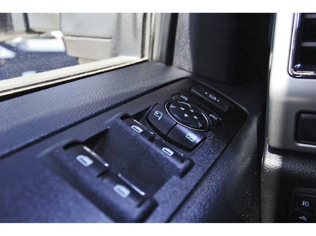 Used 2022 Ford F250 Lariat w/ Lariat Ultimate Package AWD/4WD image 20