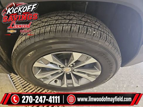 Used 2026 Chevrolet Equinox LT FWD image 8