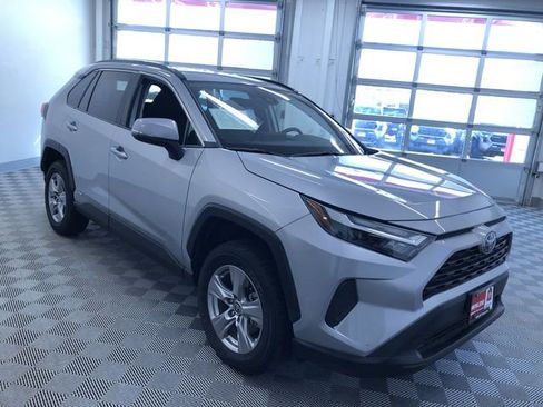 Used 2025 Toyota RAV4 XLE image 35