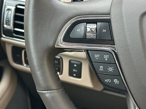 Used 2024 Lincoln Navigator L Reserve AWD/4WD image 33