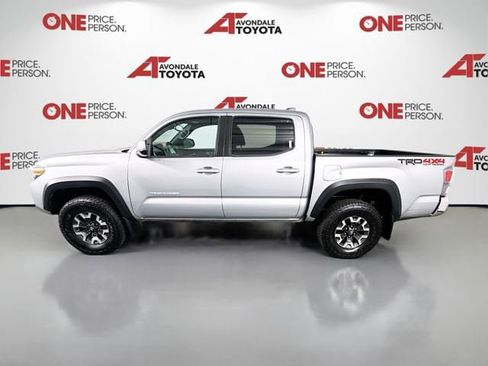 Certified 2021 Toyota Tacoma TRD Off-Road AWD/4WD image 4