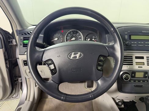 Used 2008 Hyundai Sonata Limited FWD image 12