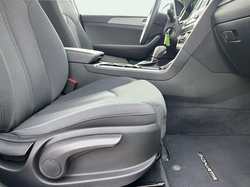 Used 2019 Hyundai Sonata SE image 28