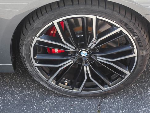 Used 2023 BMW M550i xDrive w/ Executive Package AWD/4WD image 9
