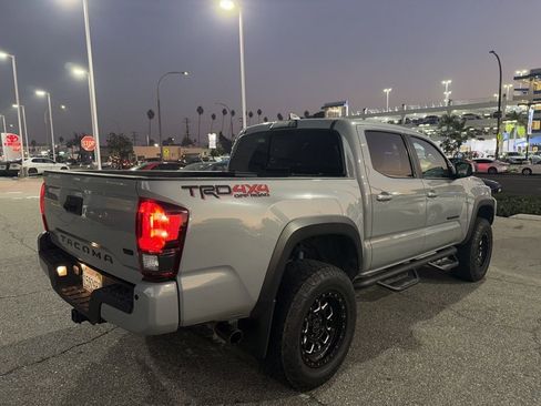 Used 2019 Toyota Tacoma TRD Off-Road image 21