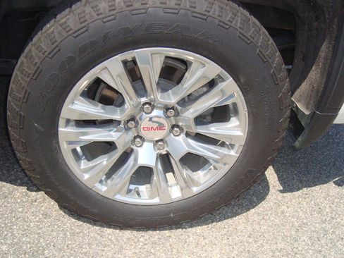 Used 2024 GMC Sierra 1500 Denali w/ Technology Package image 30