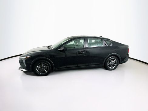 Used 2025 Kia K4 LXS image 4