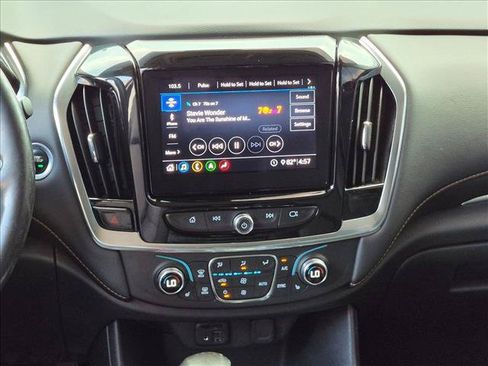 Used 2021 Chevrolet Traverse RS FWD image 13