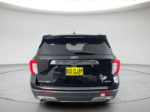 Used 2024 Ford Explorer Limited AWD/4WD image 4