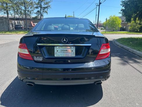 Used 2011 Mercedes-Benz C 300 4MATIC Sedan image 6