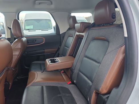 Certified 2021 Ford Bronco Sport Outer Banks w/ Outer Banks Package (96D) image 24