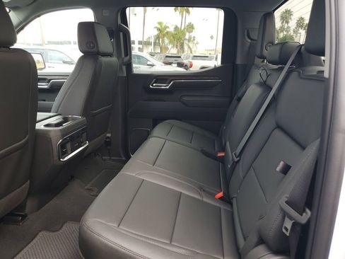 New 2026 GMC Sierra 1500 SLT w/ SLT Premium Package image 10