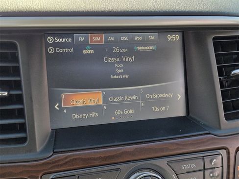 Used 2019 Nissan Pathfinder Platinum image 25