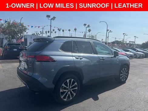 Used 2024 Toyota Corolla Cross XLE w/ Convenience Package AWD/4WD image 5