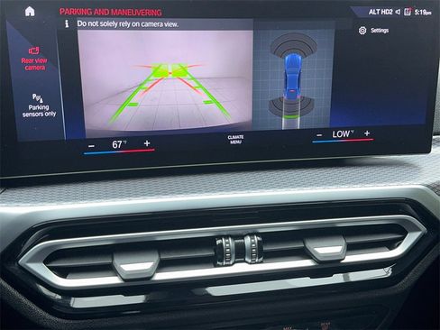 Used 2023 BMW i4 eDrive40 w/ M Sport Package image 32