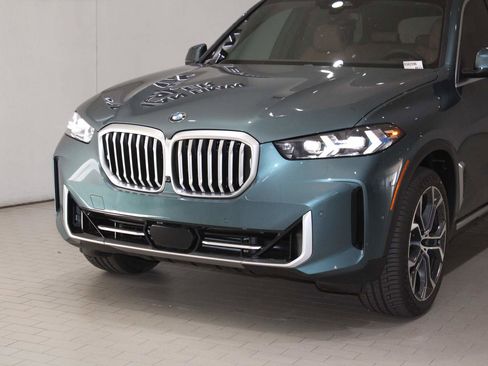 Used 2026 BMW X5 sDrive40i RWD image 2