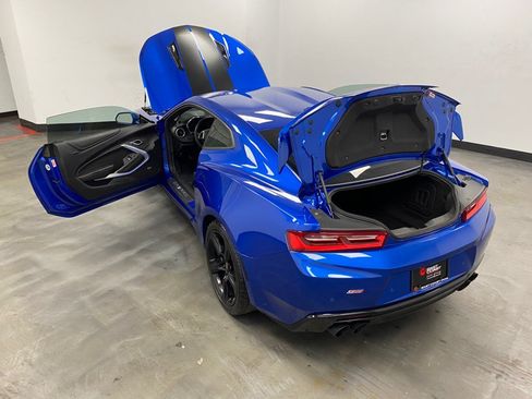 Used 2016 Chevrolet Camaro SS RWD image 42