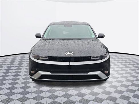 New 2026 Hyundai Ioniq 5 SE AWD/4WD image 9