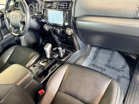 Used 2023 Toyota 4Runner TRD Off-Road Premium image 27