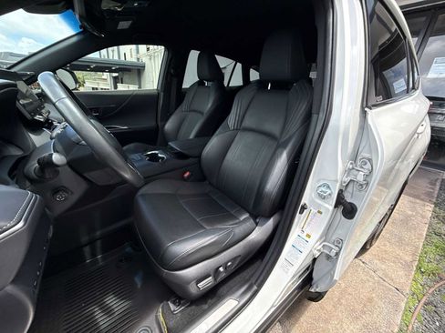 Used 2022 Toyota Venza Limited AWD/4WD image 12
