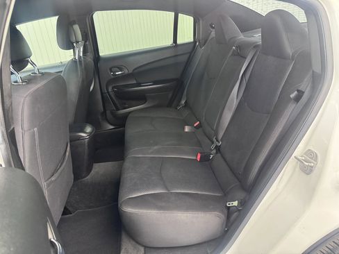 Used 2014 Chrysler 200 LX image 12