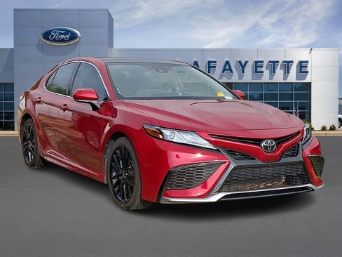 Used 2022 Toyota Camry XSE w/ Navigation Package image 1