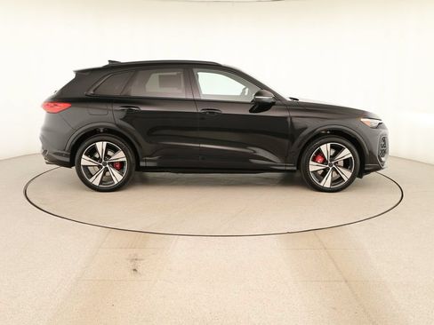 New 2026 Audi SQ5 Premium Plus AWD/4WD image 8