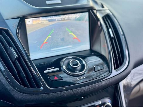 Used 2016 Ford Escape Titanium image 10