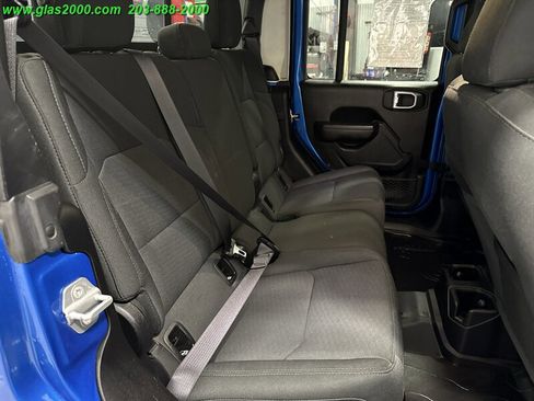 Used 2022 Jeep Gladiator Sport image 10