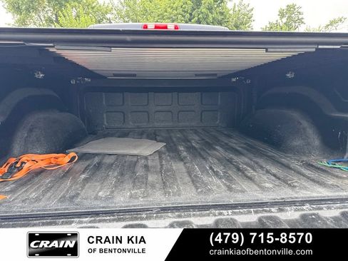 Used 2016 RAM 1500 Laramie w/ Convenience Group AWD/4WD image 16