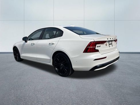 Used 2024 Volvo S60 B5 Plus FWD image 7