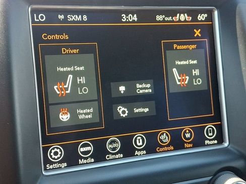 Used 2018 Jeep Grand Cherokee Altitude AWD/4WD image 29