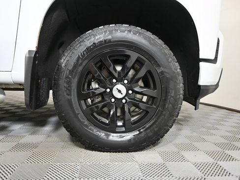 Used 2019 Chevrolet Silverado 1500 RST w/ True North Edition AWD/4WD image 12