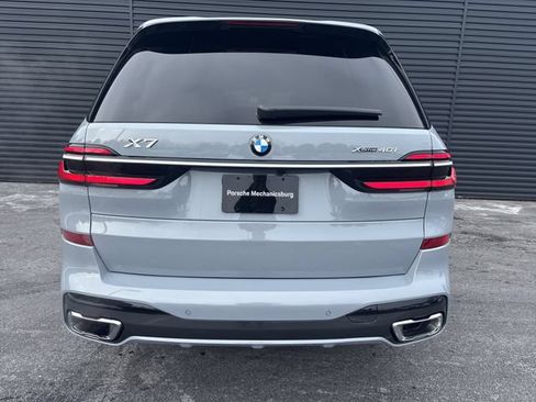 Used 2026 BMW X7 xDrive40i w/ M Sport Package AWD/4WD image 4