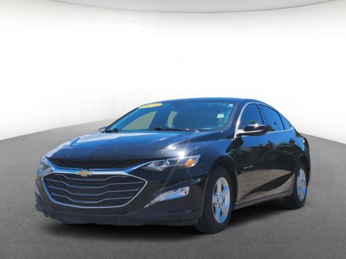 Used 2023 Chevrolet Malibu LT FWD image 2
