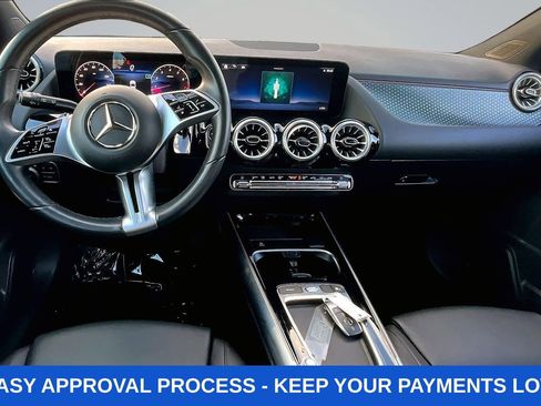 Used 2025 Mercedes-Benz GLA 250 4MATIC image 9