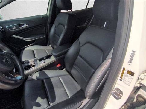 Used 2020 Mercedes-Benz GLA 250 image 14