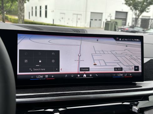 New 2027 BMW X7 M60i AWD/4WD image 28
