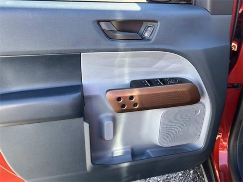 Used 2022 Ford Maverick Lariat w/ Equipment Group 500A Standard image 25