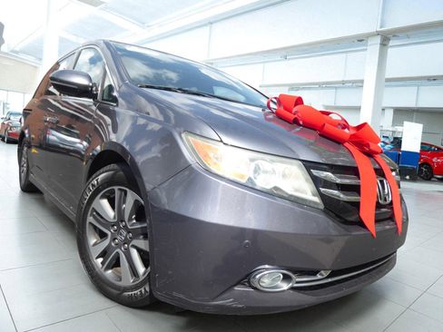 Used 2016 Honda Odyssey Touring Elite image 1