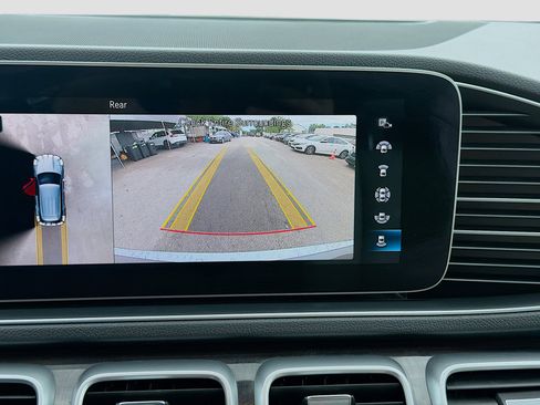 Used 2022 Mercedes-Benz GLE 350 w/ Premium Package image 14