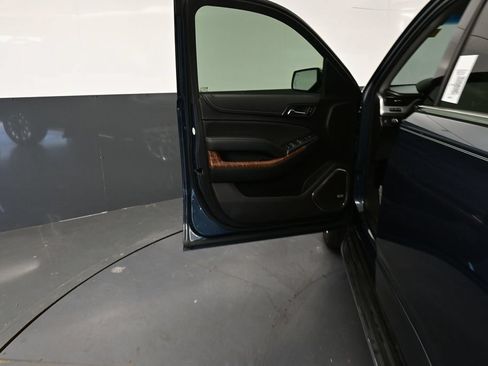 Used 2019 Chevrolet Tahoe Premier AWD/4WD image 30