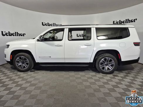 Used 2023 Jeep Wagoneer L Series II image 4