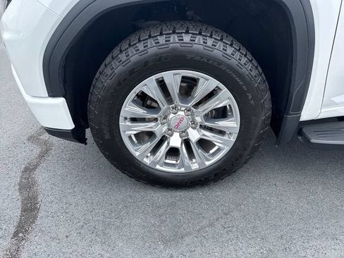 Used 2024 GMC Sierra 1500 Denali w/ Technology Package AWD/4WD image 9